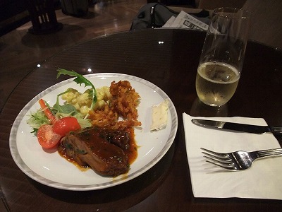 Airport lounge - Singapore airport<BR>Singapore airlines Silver Kris lounge (terminal 3)